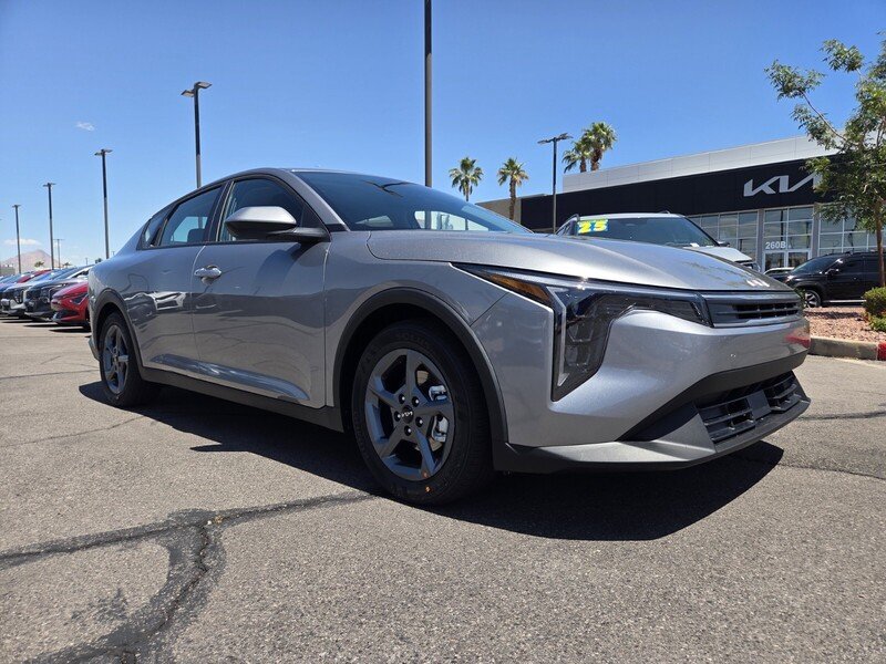 New 2026 Steel Gray Kia LXS image 2