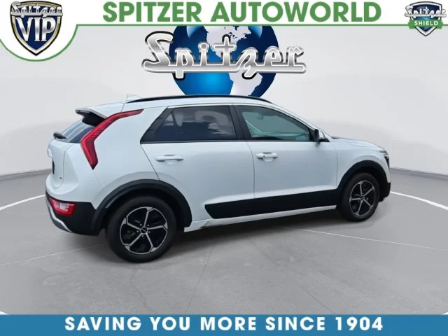 Used 2023 White Kia EX image 13
