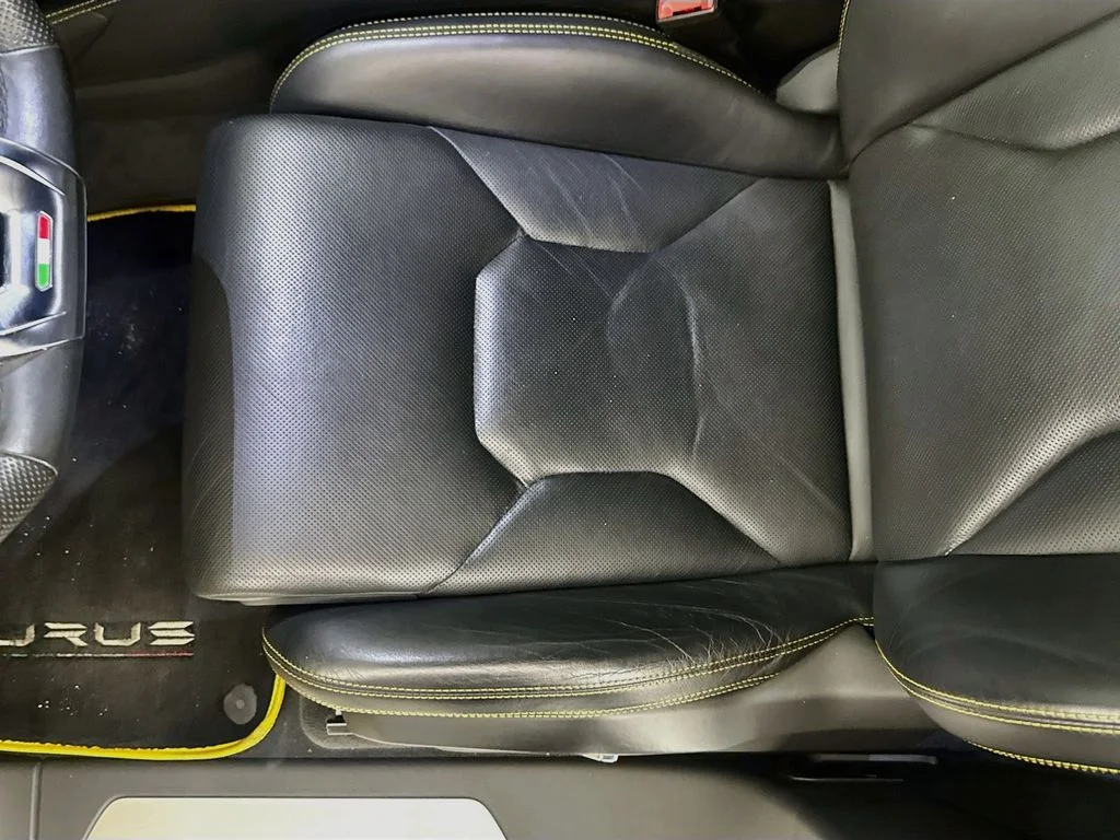 Used 2020 Gialllo Auge Lamborghini  image 20