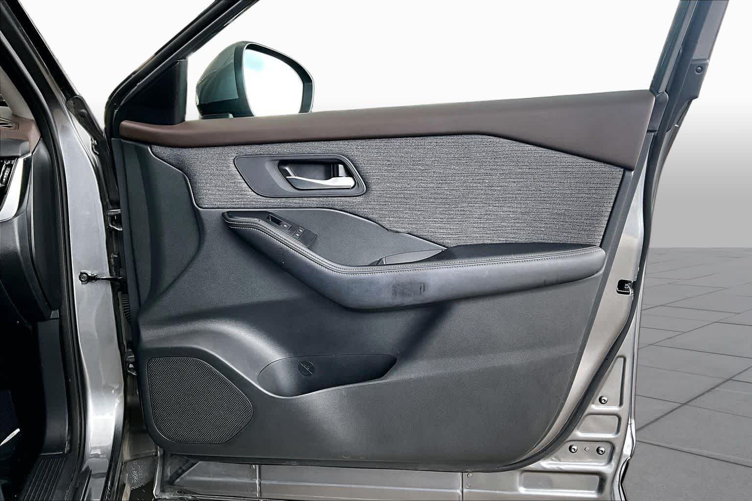 Used 2021 Gun Metallic Nissan SV image 22