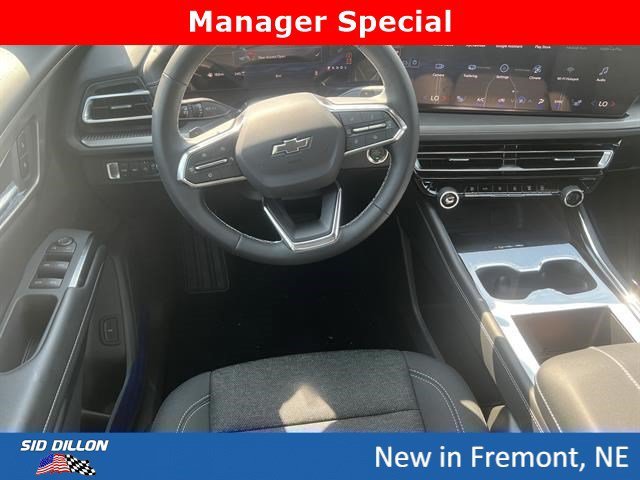 New 2026 Summit White Chevrolet LT image 4