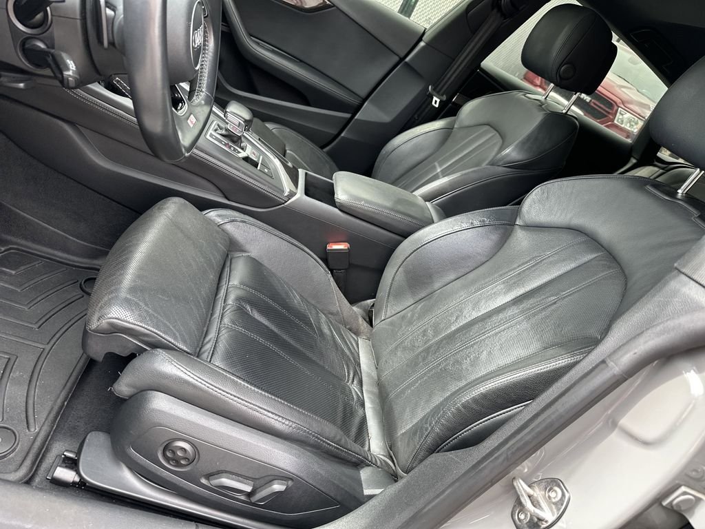 Used 2019 Gray Audi Premium Plus image 9