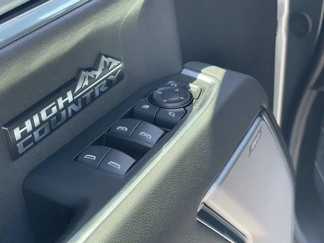New 2026 Sterling Gray Metallic Chevrolet High Country image 18