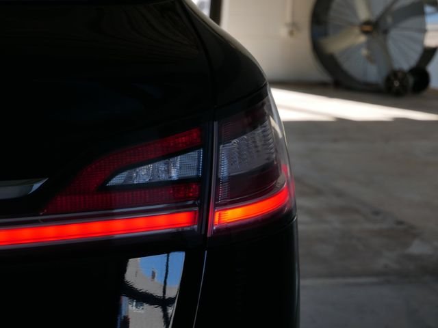 Used 2023 Black Metallic Lincoln Reserve image 8