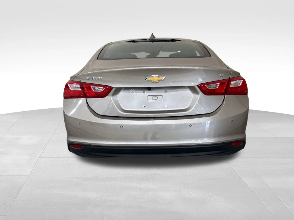Used 2025 Gray Chevrolet LT image 4