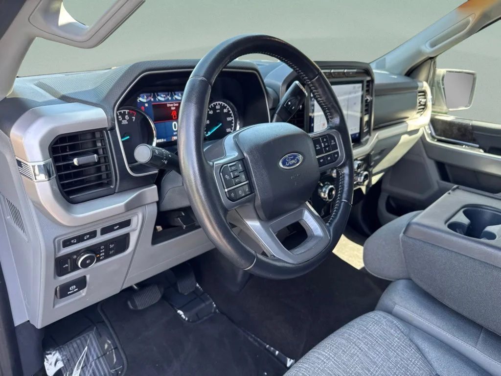 Used 2022 Oxford White Ford XLT image 43