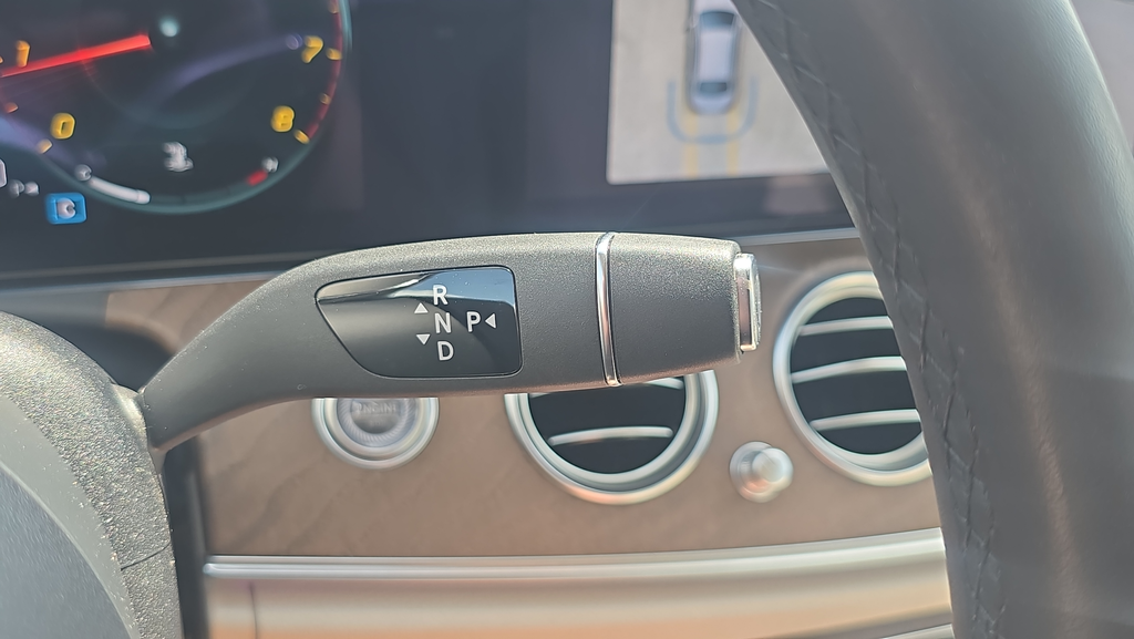 Used 2022 White Mercedes-Benz E 350 image 25
