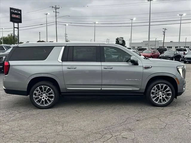 2026 GMC Yukon XL Denali - Photo 14