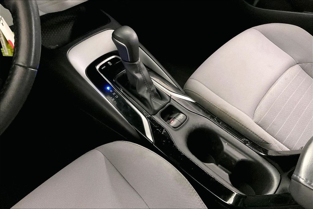Used 2021 Blue Toyota SE image 19