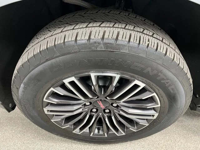 Used 2025 Gray GMC Elevation image 15