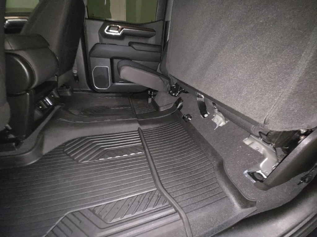 Used 2022 DARK ASH METALLIC Chevrolet LT image 35
