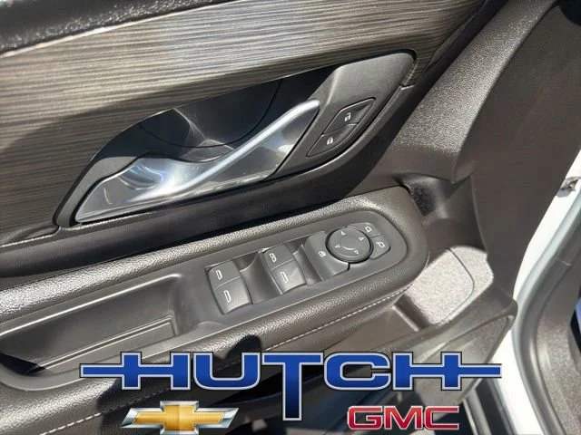 Used 2024 Summit White GMC SLE image 22