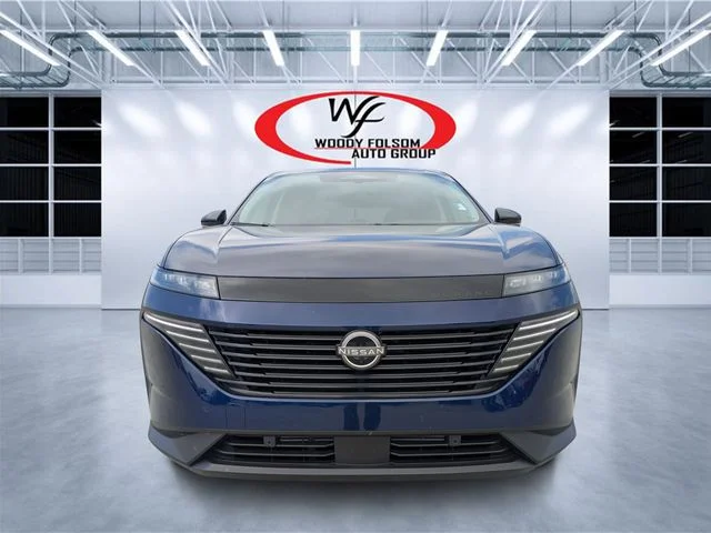 Used 2025 Blue Nissan SL image 8