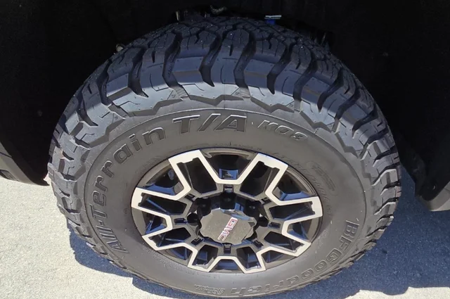 Used 2024 Gray GMC AT4X image 6