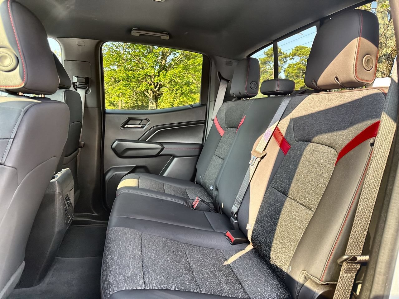 Used 2024 Summit White Chevrolet Z71 image 20