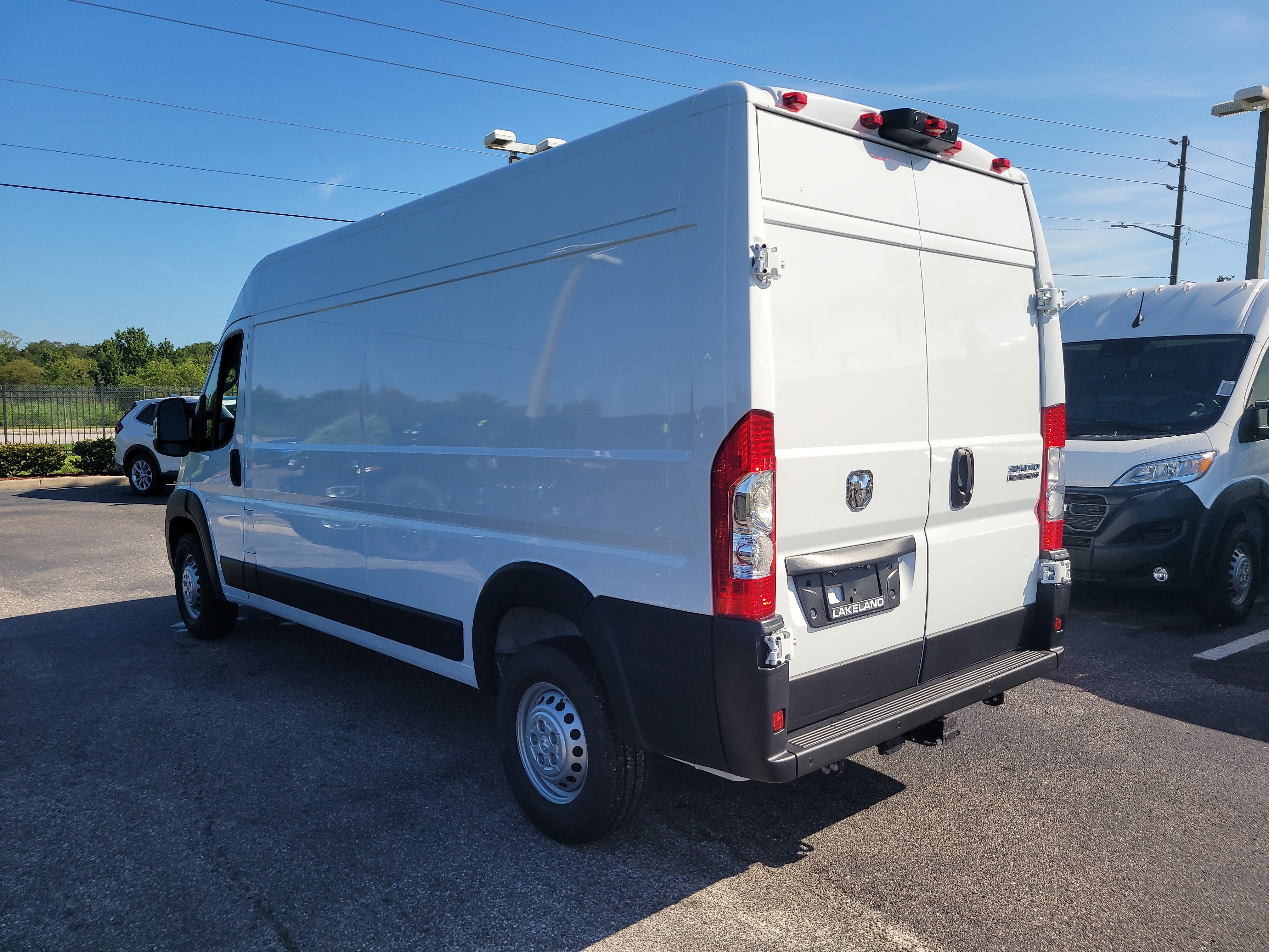 New 2026 Bright White Clear-Coat Exterior Paint RAM Tradesman image 10