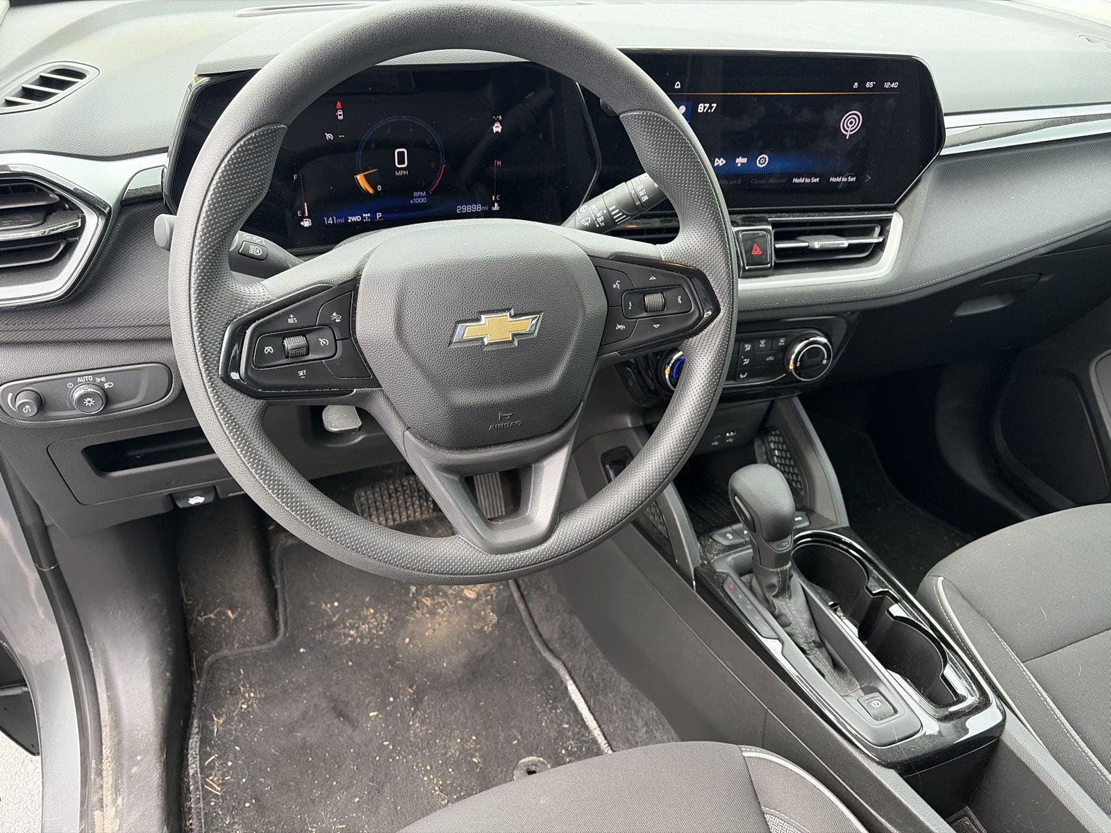 Used 2024 Sterling Gray Metallic Chevrolet LT image 11