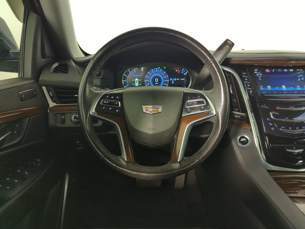 Used 2020 SHADOW METALLIC Cadillac Premium Luxury image 16