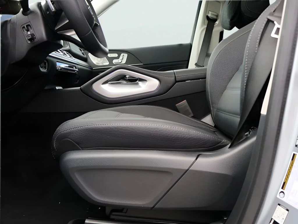 New 2026 Cirrus Silver Metallic Mercedes-Benz GLS 450 image 38