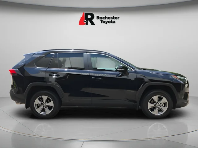 Used 2025 Black Toyota XLE image 8