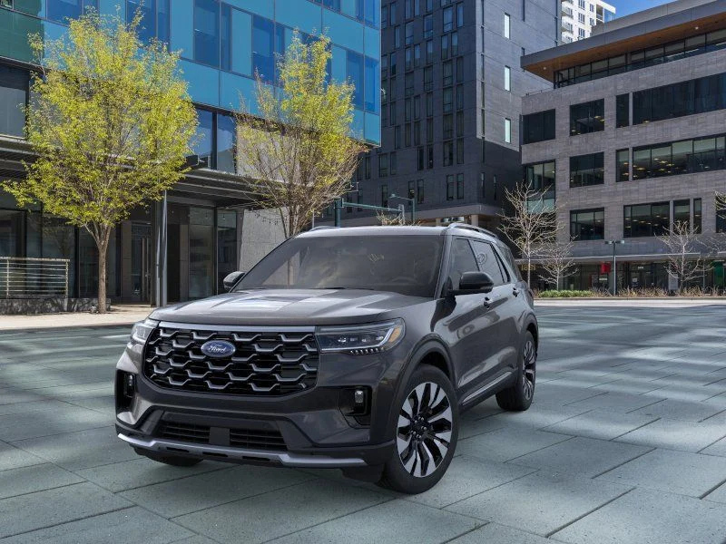 New 2026 Black Ford Platinum image 2