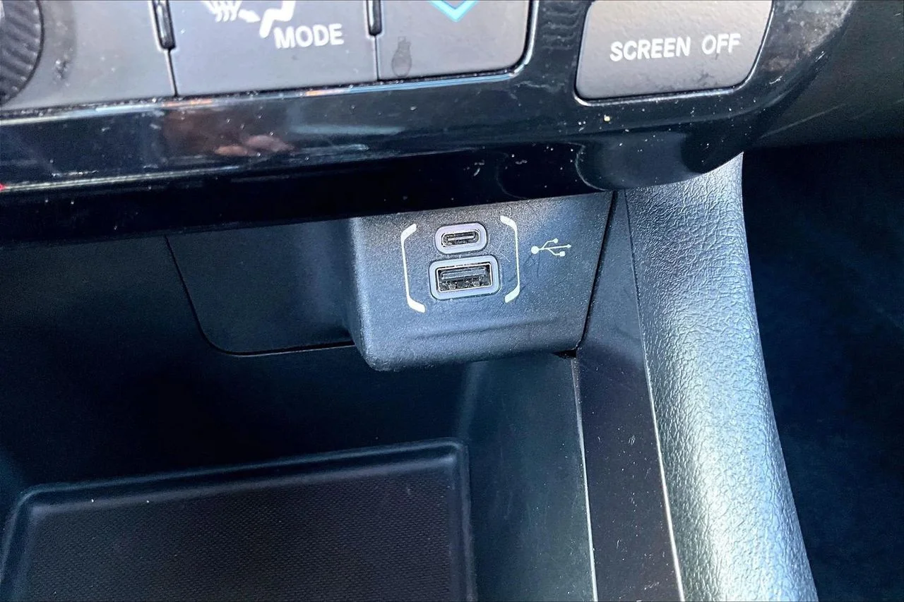 Certified Used 2025 Black Jeep Latitude image 16