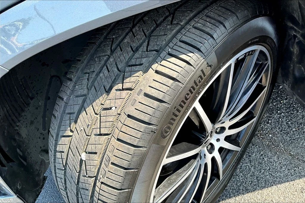 Used 2023 Mojave Silver Metallic Mercedes-Benz GLS 450 image 38
