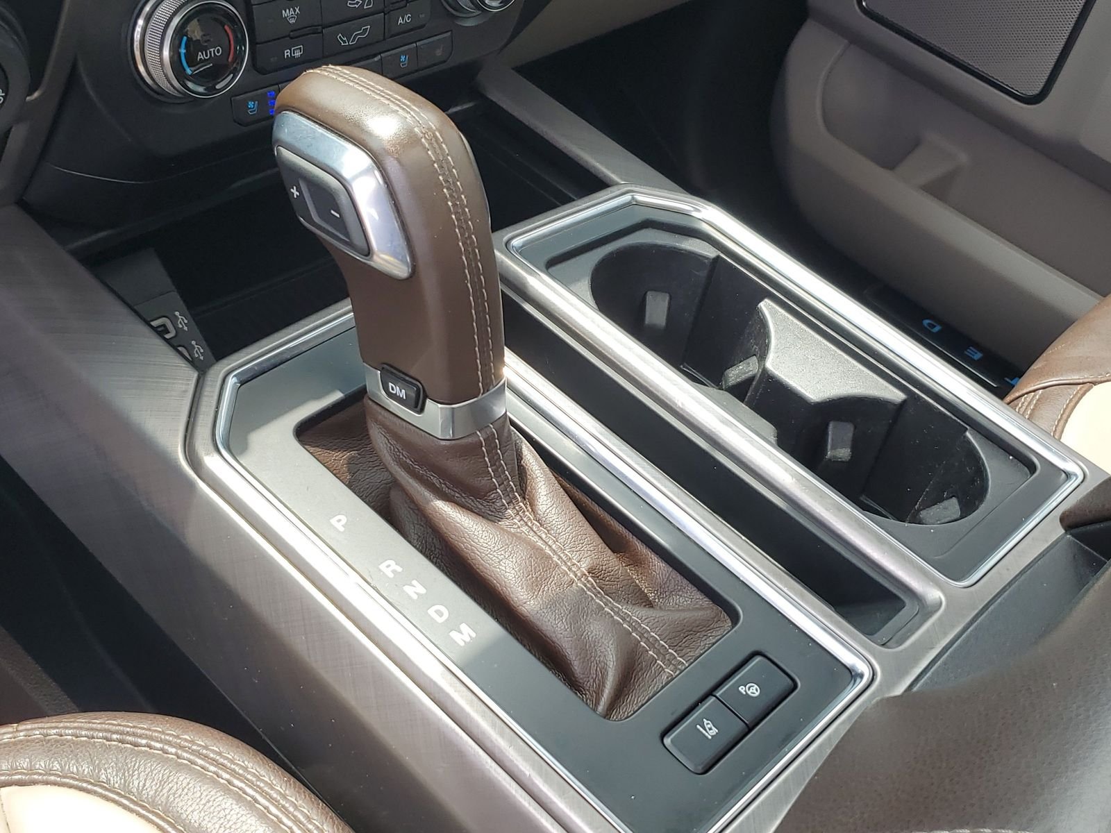 Used 2019 Black Ford Limited image 27