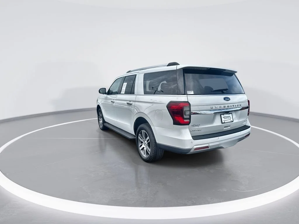 Used 2024 White Ford Limited image 6