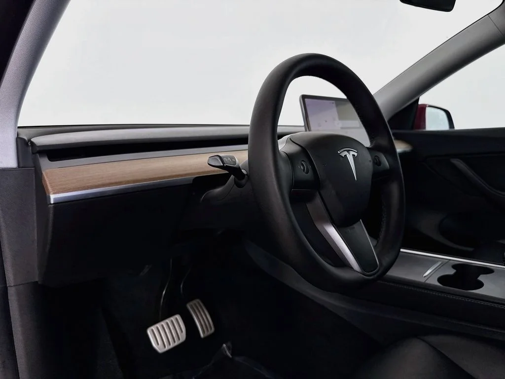 Used 2022 Red Tesla Performance image 9
