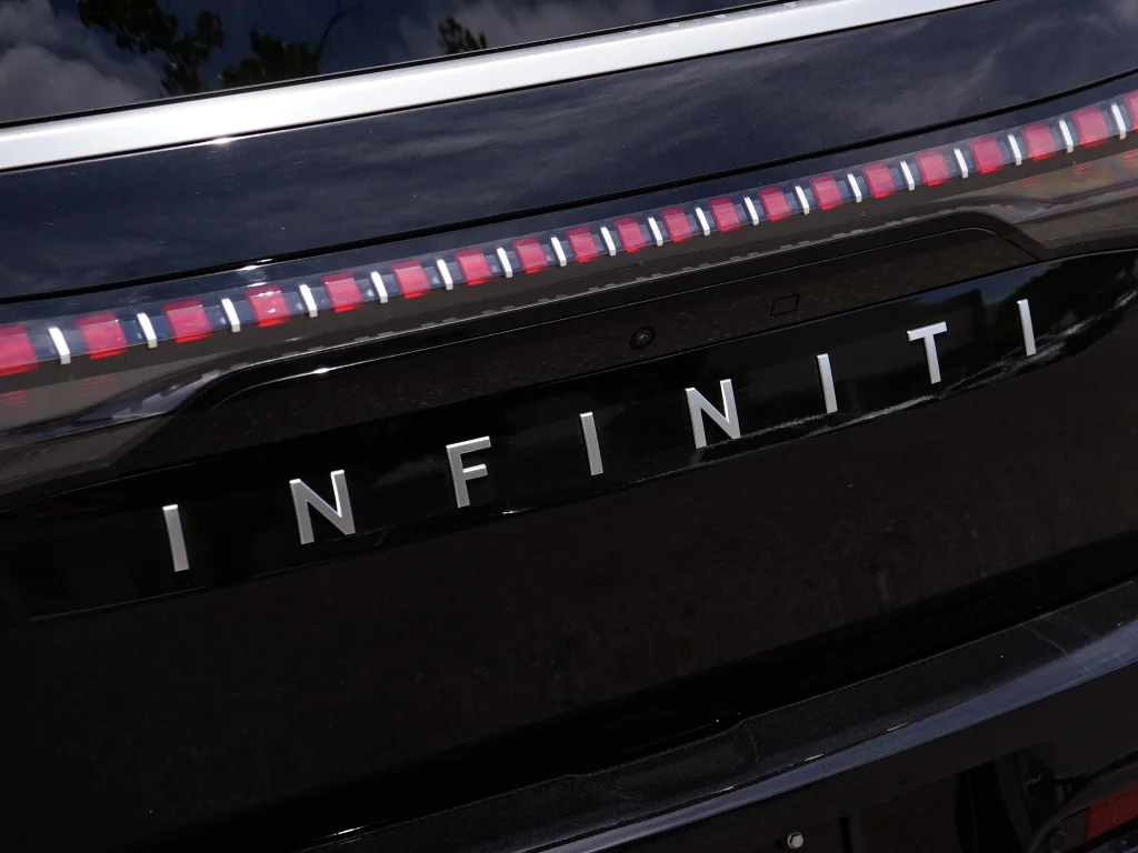 Certified Used 2026 Sepia Brow/Black Obsi INFINITI LUXE image 19