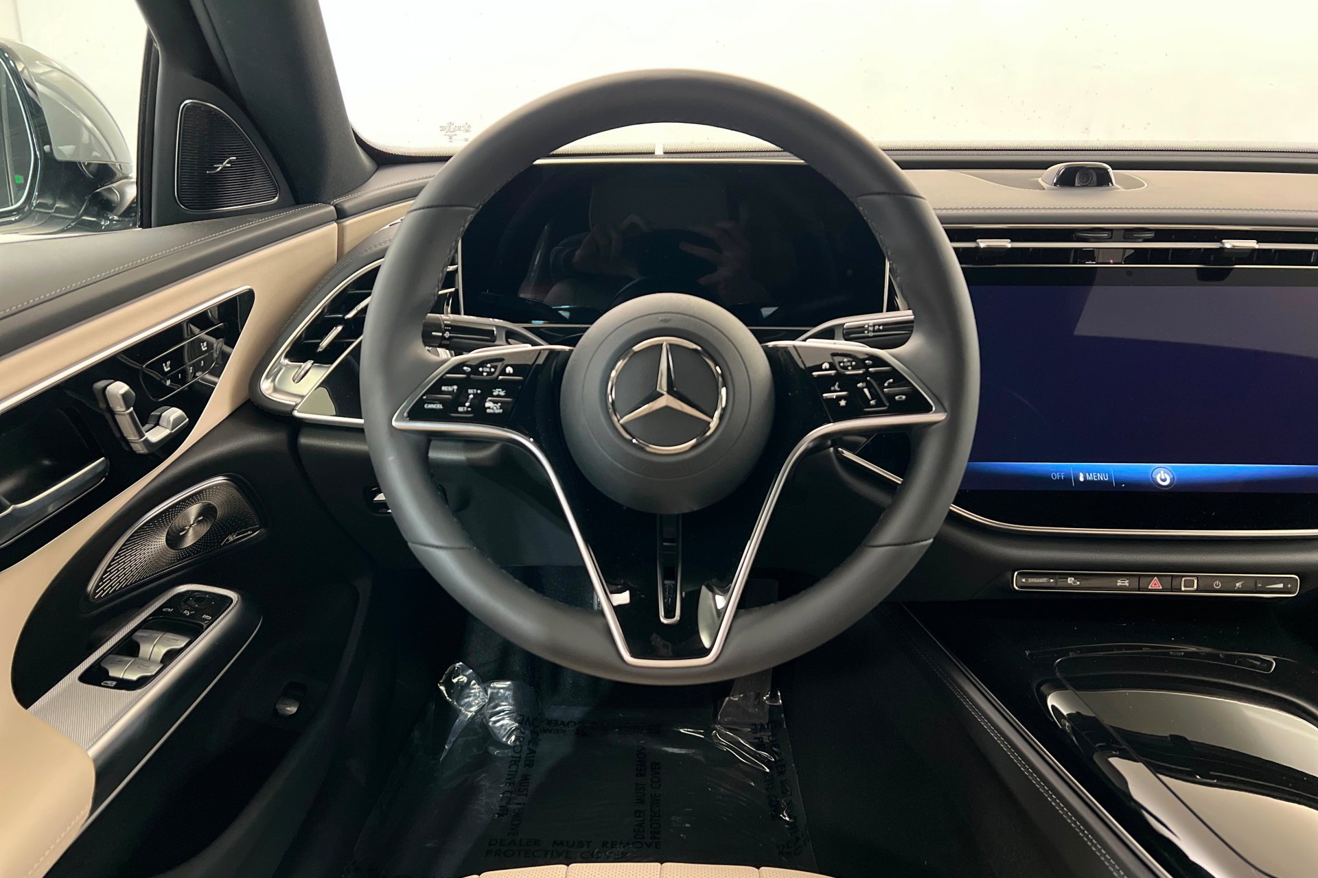 New 2026 MANUFAKTUR Alpine Grey Mercedes-Benz E 350 image 37