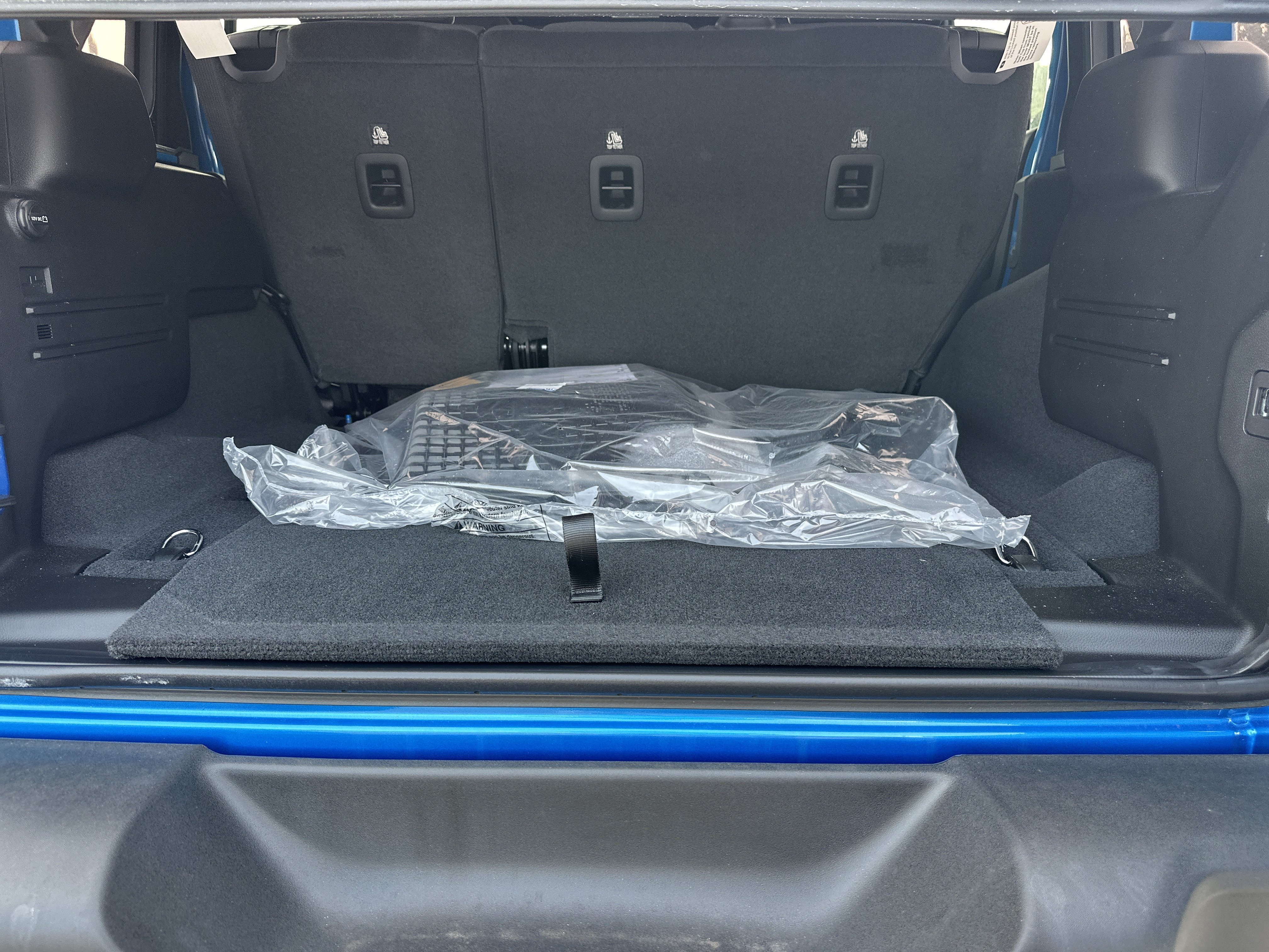 New 2026 Hydro Blue Pearl-Coat Exterior Paint Jeep Sport image 19
