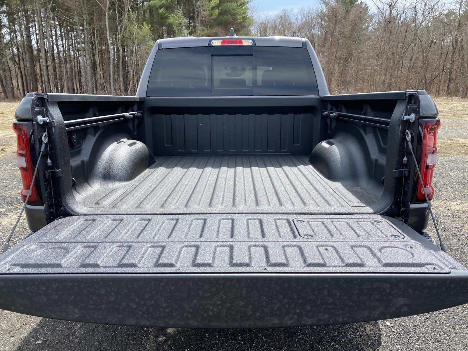 New 2026 Granite Crystal Metallic Clearcoat Ram Laramie image 4