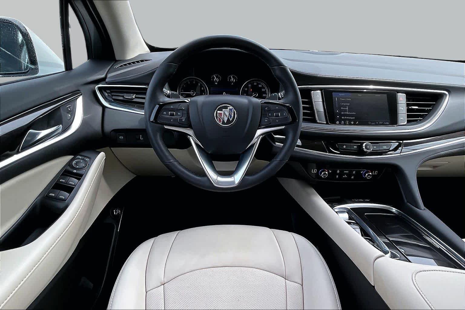 Used 2024 White Frost Tricoat Buick Essence image 11