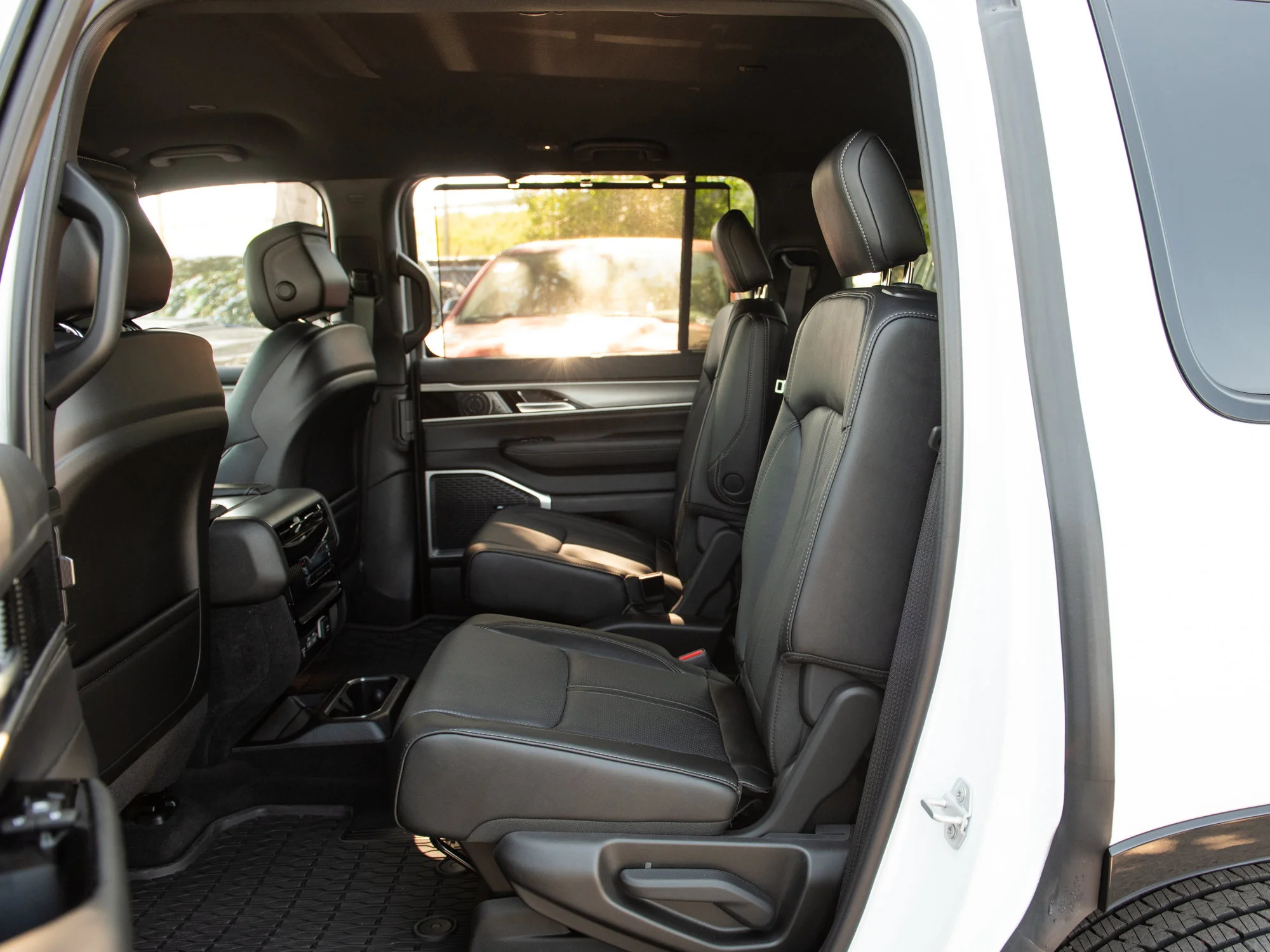 New 2026 White Jeep Limited Altitude* image 25