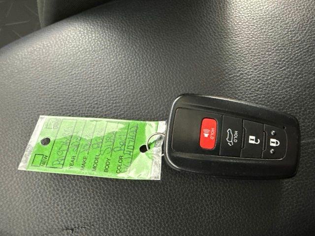 Certified Used 2023 RUBY FLARE PEARL Toyota  image 31