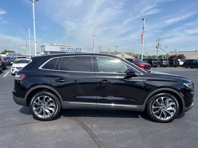 Used 2022 Infinite Black Clearcoat Metallic Lincoln Reserve image 7