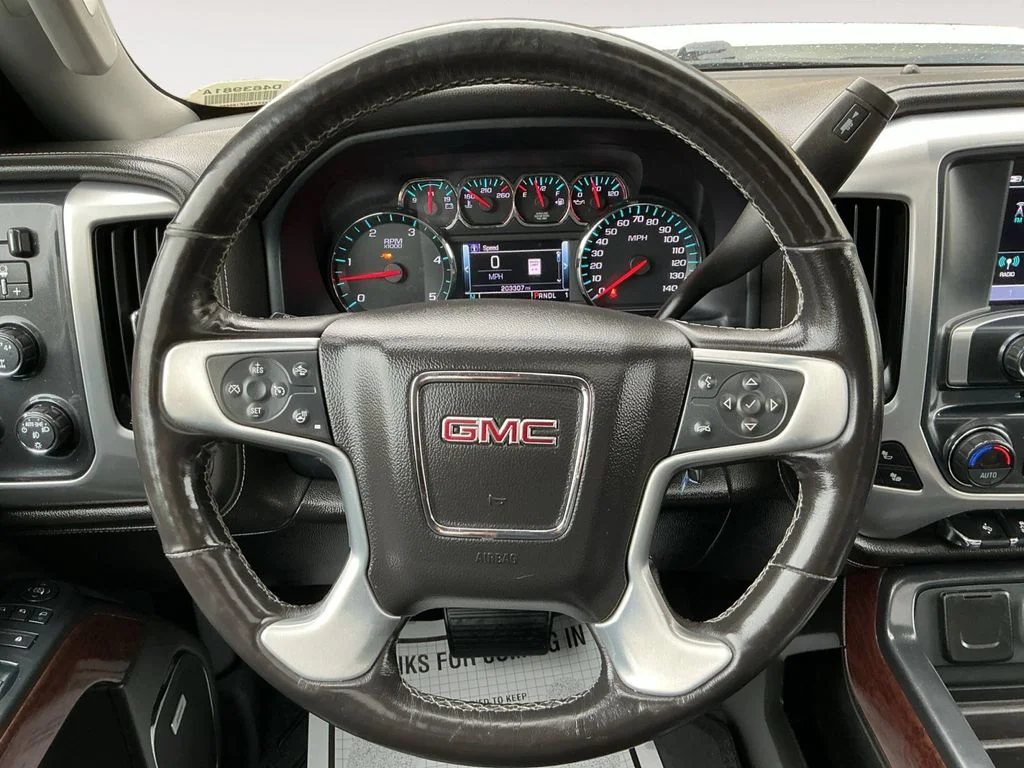 Used 2018 White GMC SLT image 13