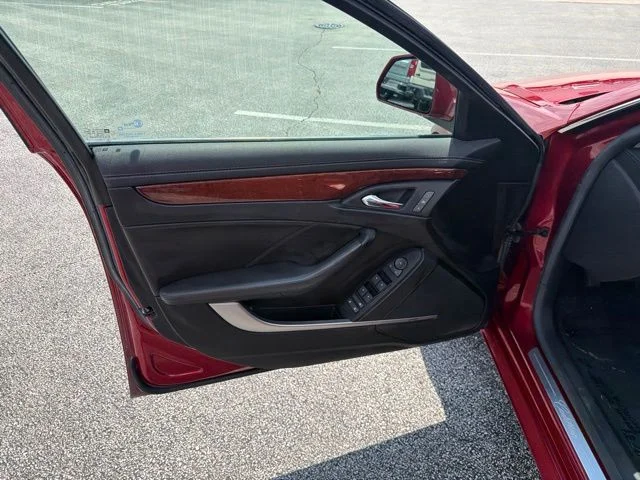Used 2008 Red Cadillac Base image 22