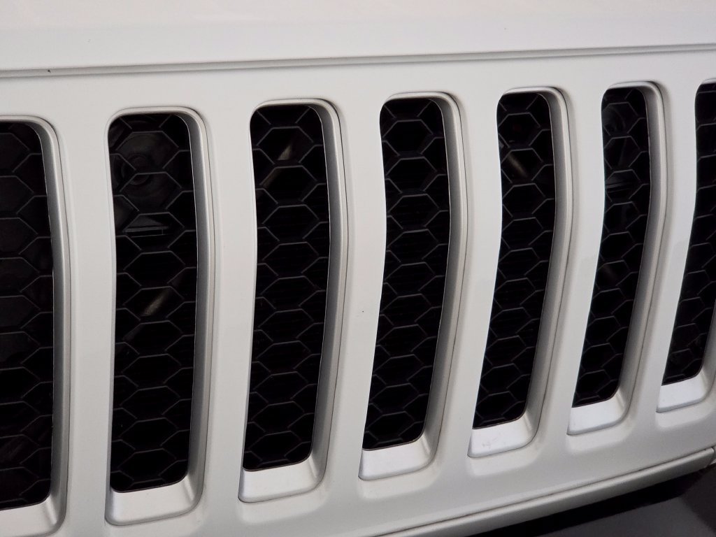 Used 2023 White Jeep Sahara 4xe image 13