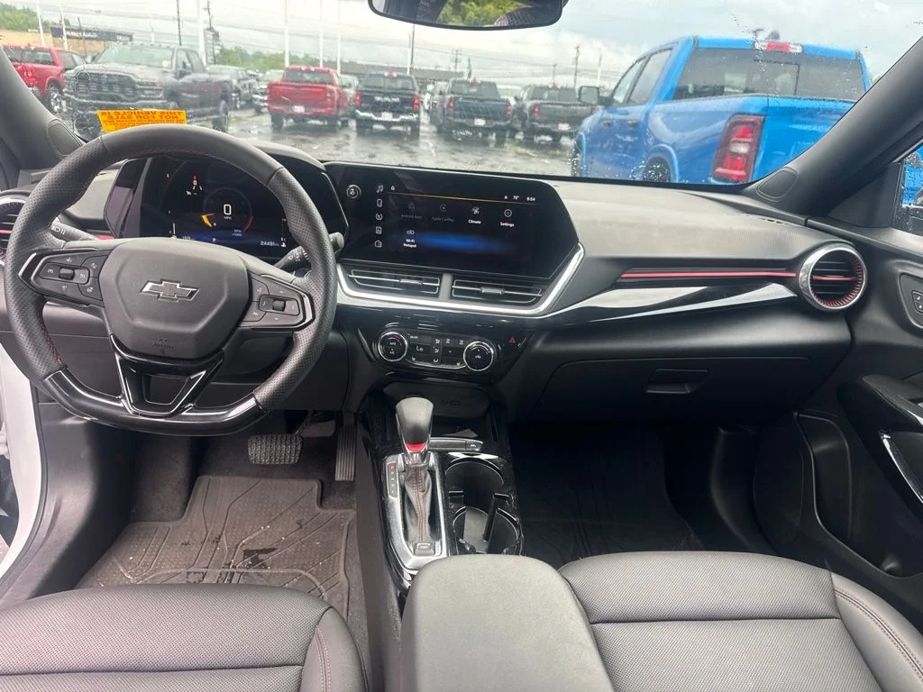 Used 2024 White Chevrolet 2RS image 5