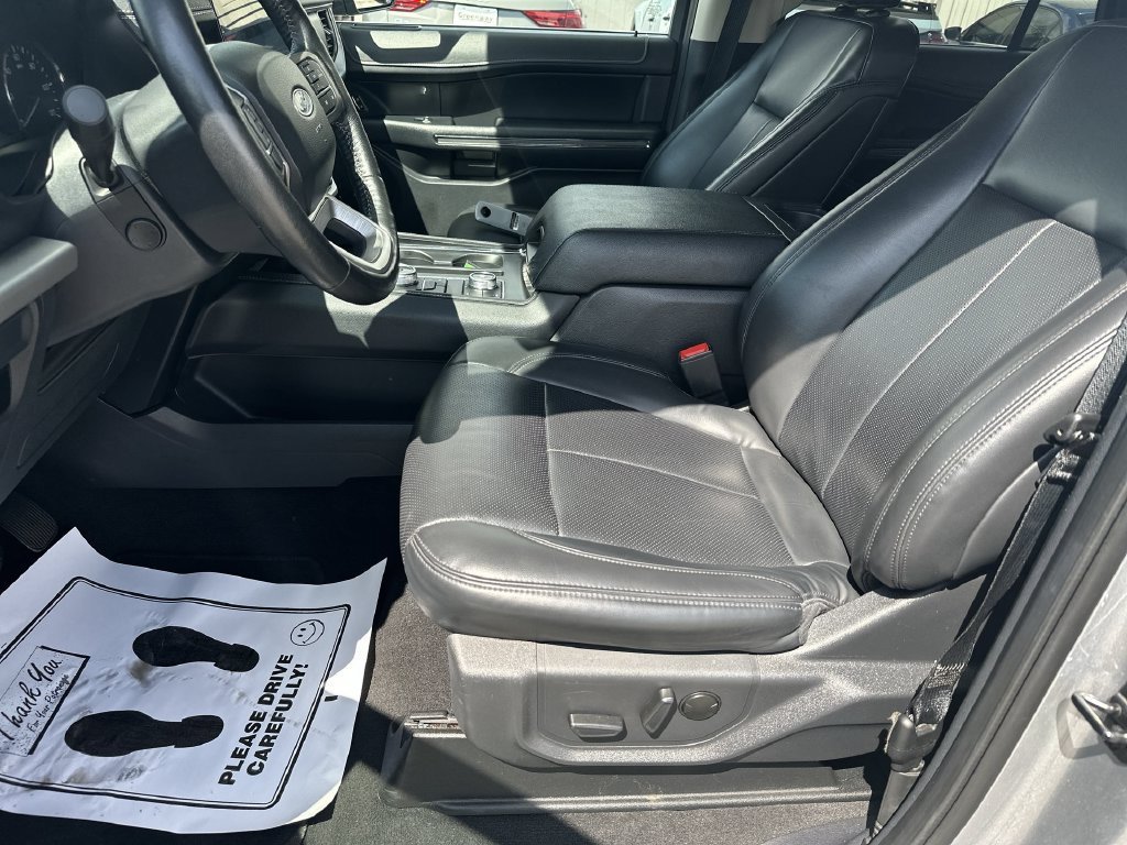 Used 2024 Silver Ford XLT image 14