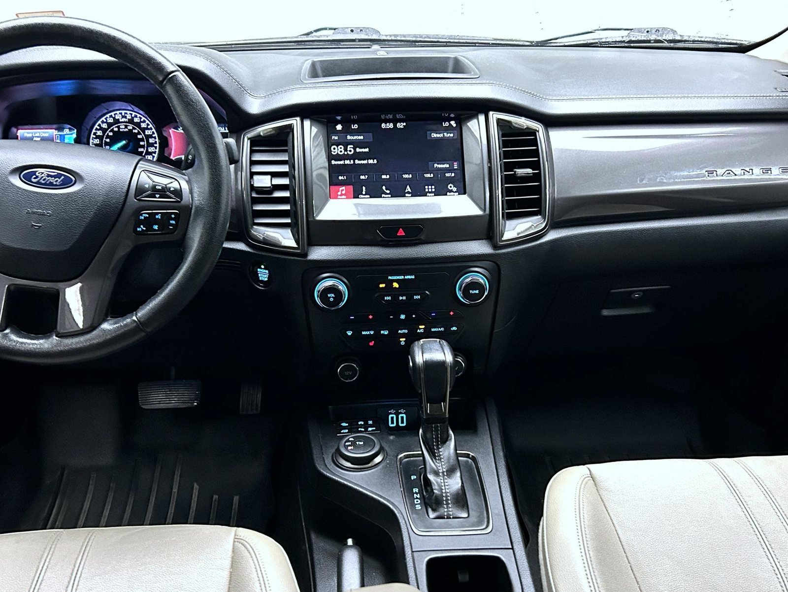 Used 2019 Ingot Silver Ford Lariat image 13