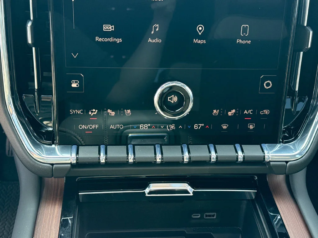 2026 GMC Yukon XL Denali - Photo 26