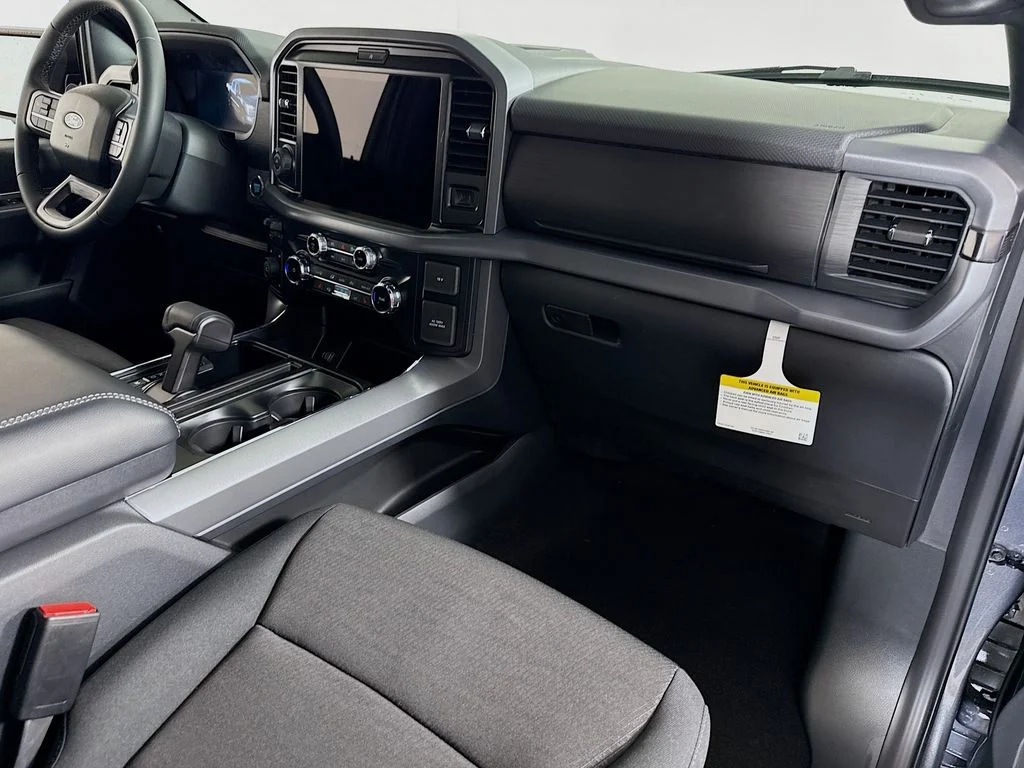 New 2026 Carbonized Gray Metallic Ford XLT image 29