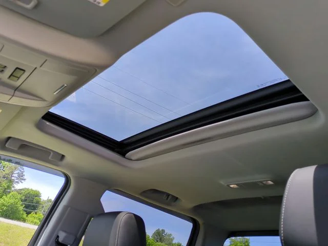 Used 2019 White Chevrolet LTZ image 22