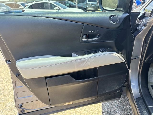 Used 2013 Nebula Gray Pearl Lexus 4DR FWD image 24