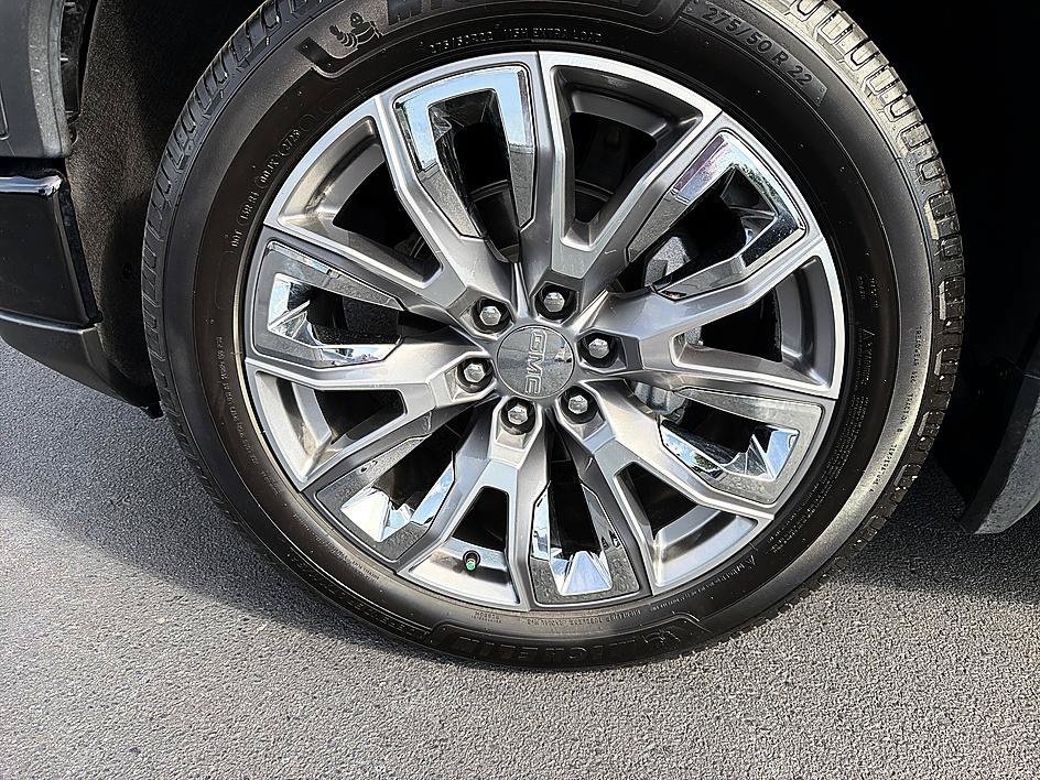 Used 2023 Onyx Black GMC Denali image 8
