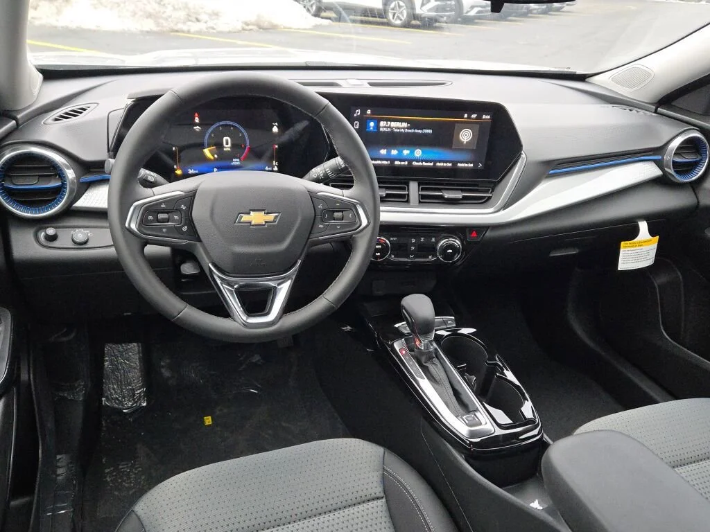 2026 Chevrolet Trax LT - Photo 18